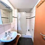 Ferienwohnung, Modern, Ruhig Und Zentral Mit Tiefgarage 아파트 *
