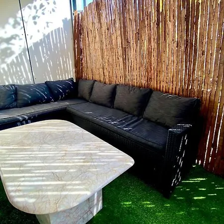 Ferienwohnung, Modern, Ruhig Und Zentral Mit Tiefgarage Apartment