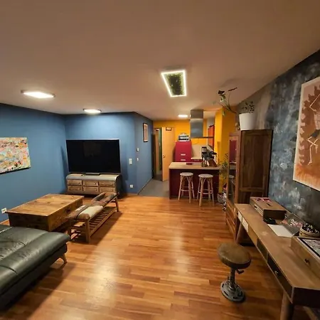 Ferienwohnung, Modern, Ruhig Und Zentral Mit Tiefgarage *